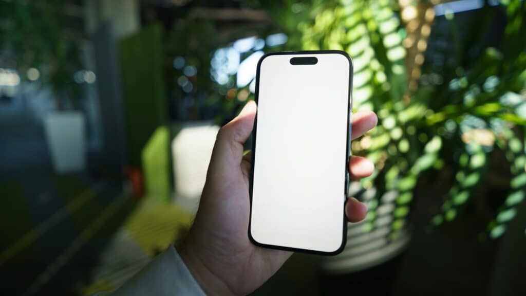 naprawa pękniętego ekranu iPhone 