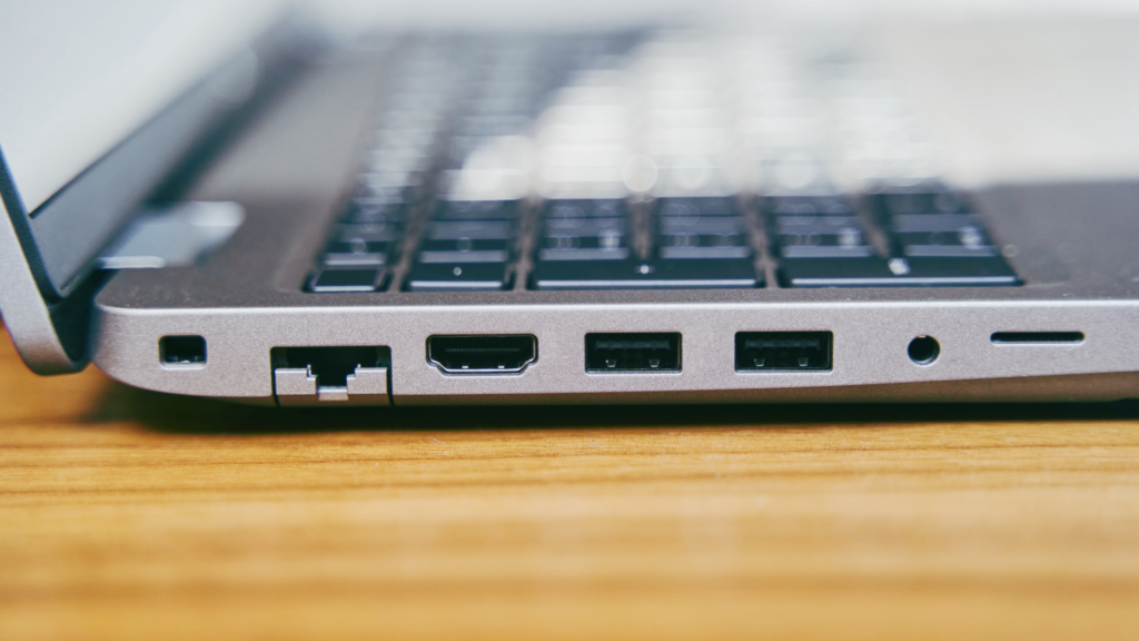 czytnik kart SD usb w komputerze naprawa Warszawa